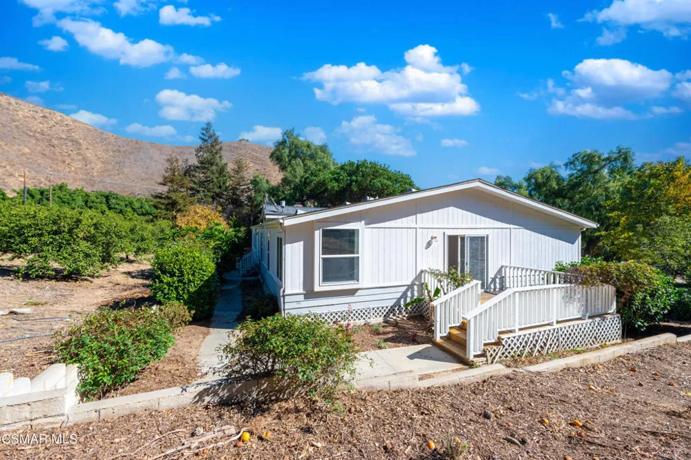 1057 La Loma Avenue Somis, CA 93066