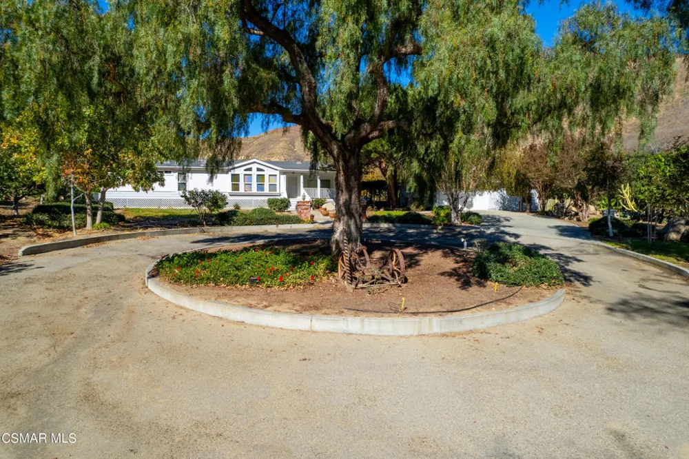 1057 La Loma Avenue Somis, CA 93066