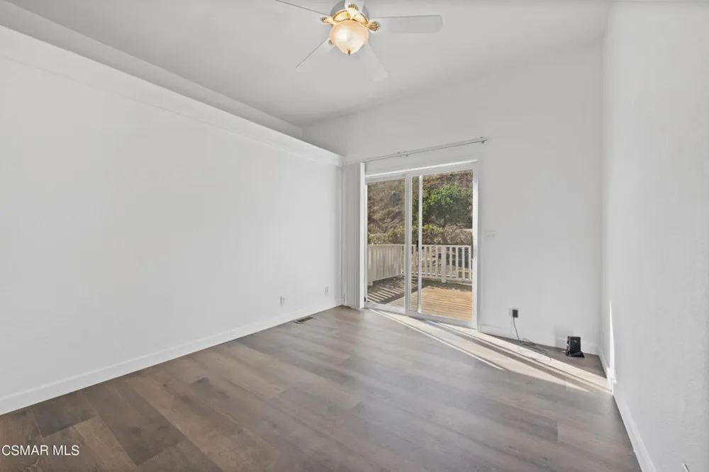 1057 La Loma Avenue Somis, CA 93066