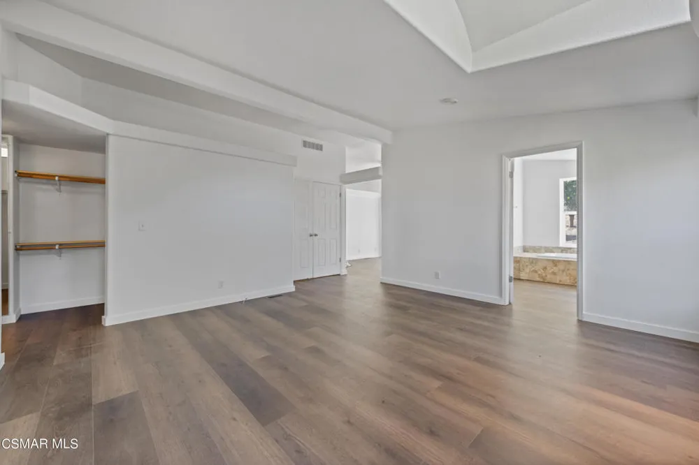 1057 La Loma Avenue Somis, CA 93066