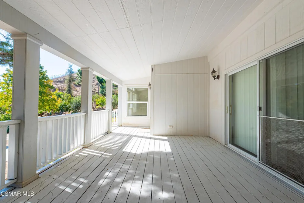 1057 La Loma Avenue Somis, CA 93066
