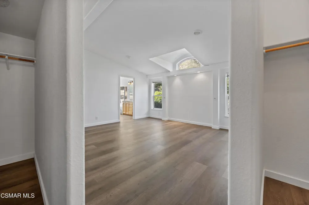 1057 La Loma Avenue Somis, CA 93066