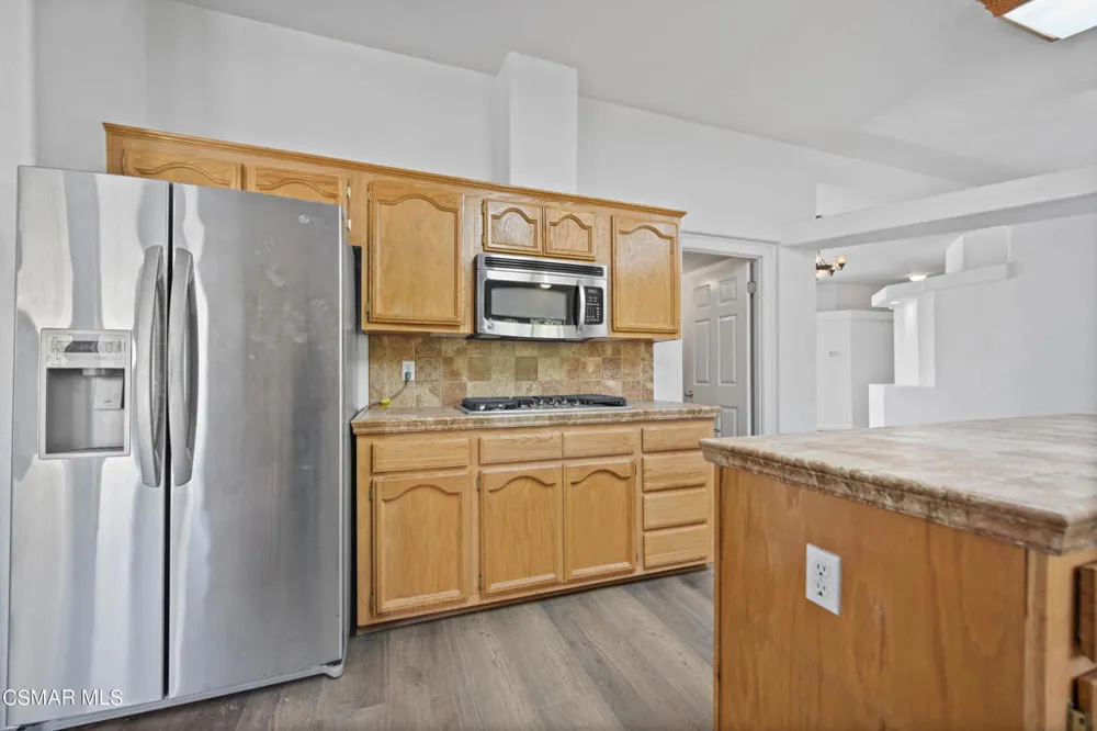 1057 La Loma Avenue Somis, CA 93066