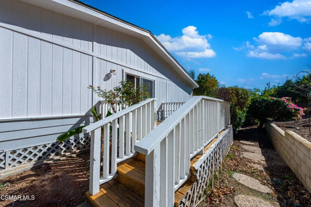 1057 La Loma Avenue Somis, CA 93066