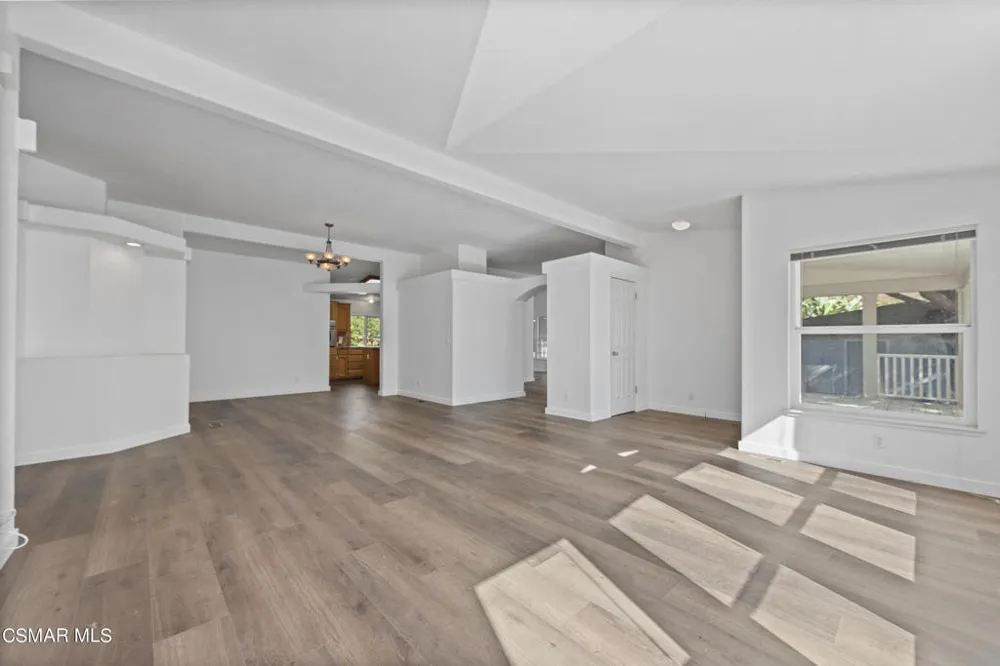 1057 La Loma Avenue Somis, CA 93066