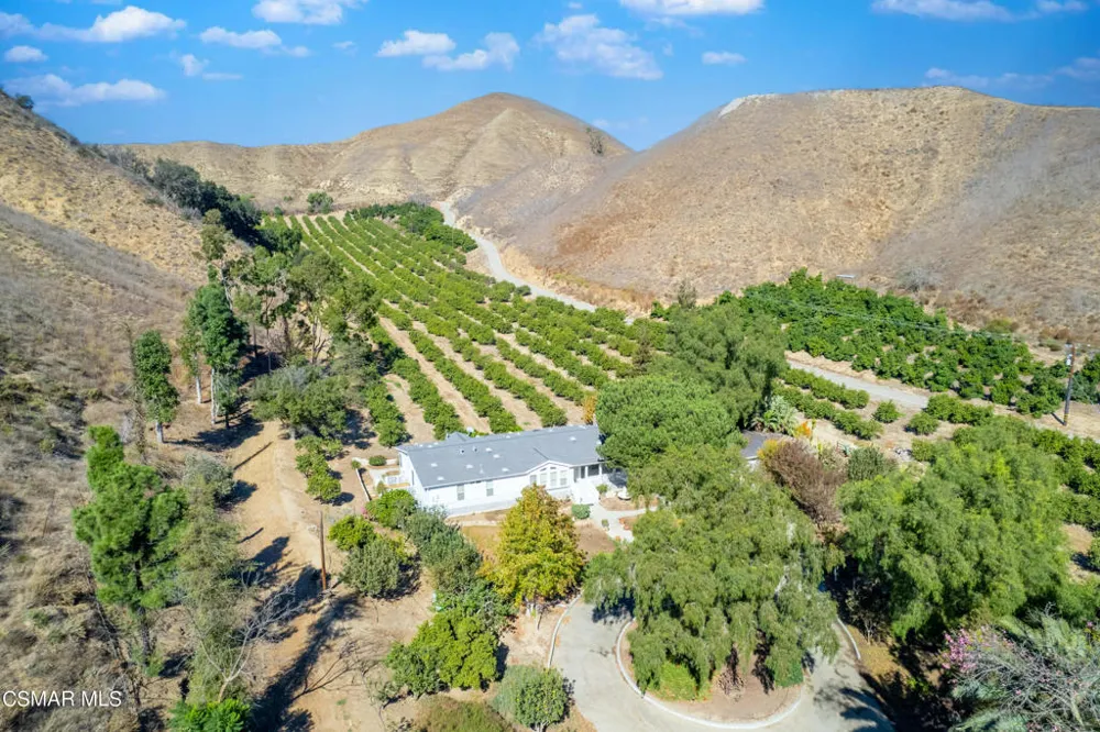 1057 La Loma Avenue Somis, CA 93066