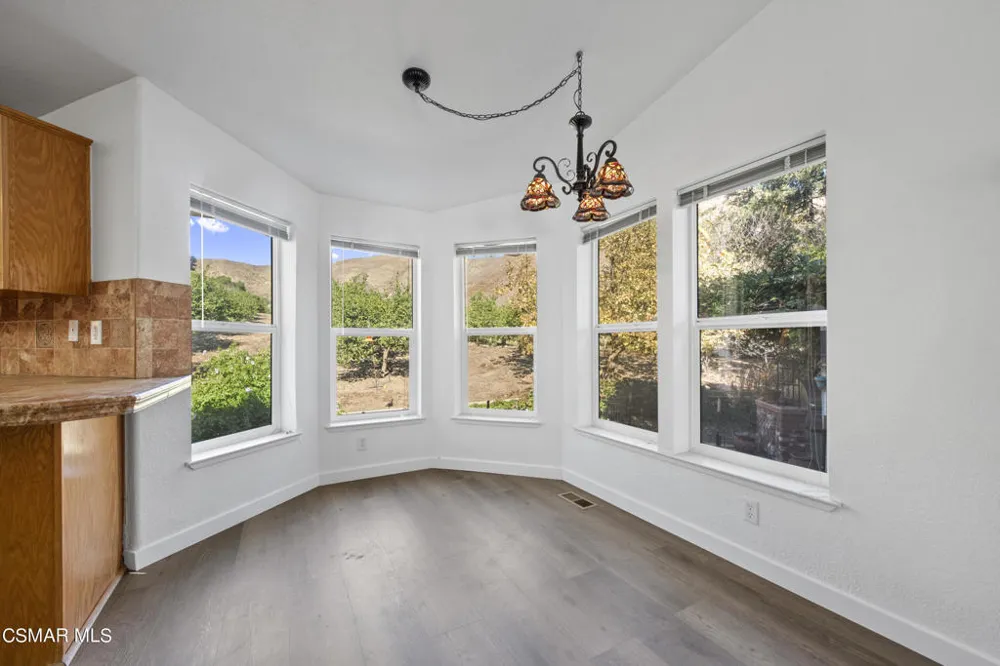 1057 La Loma Avenue Somis, CA 93066