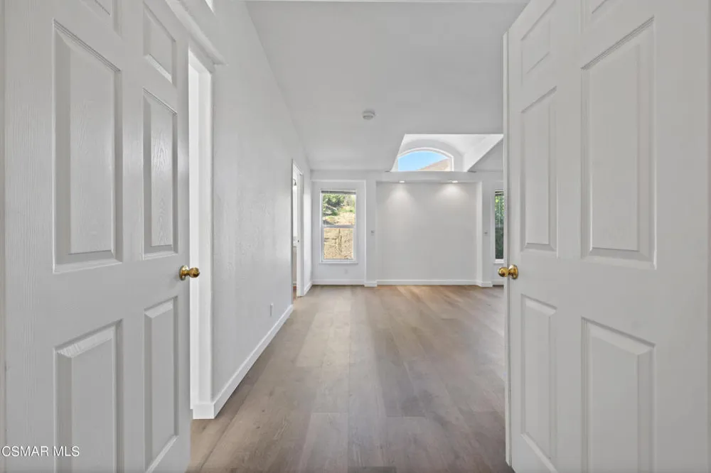 1057 La Loma Avenue Somis, CA 93066
