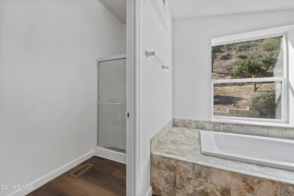 1057 La Loma Avenue Somis, CA 93066