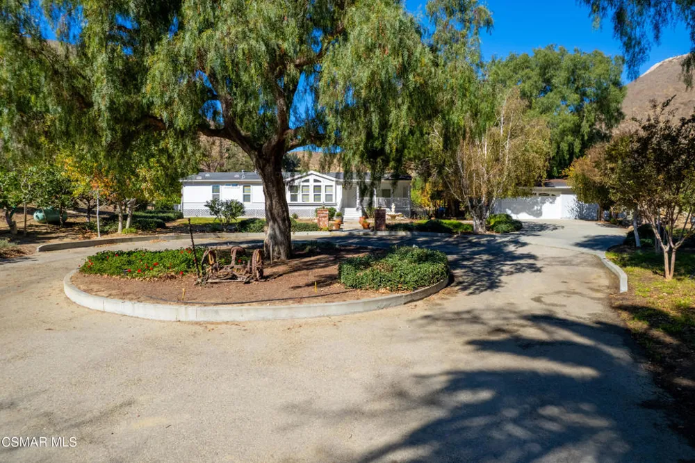 1057 La Loma Avenue Somis, CA 93066