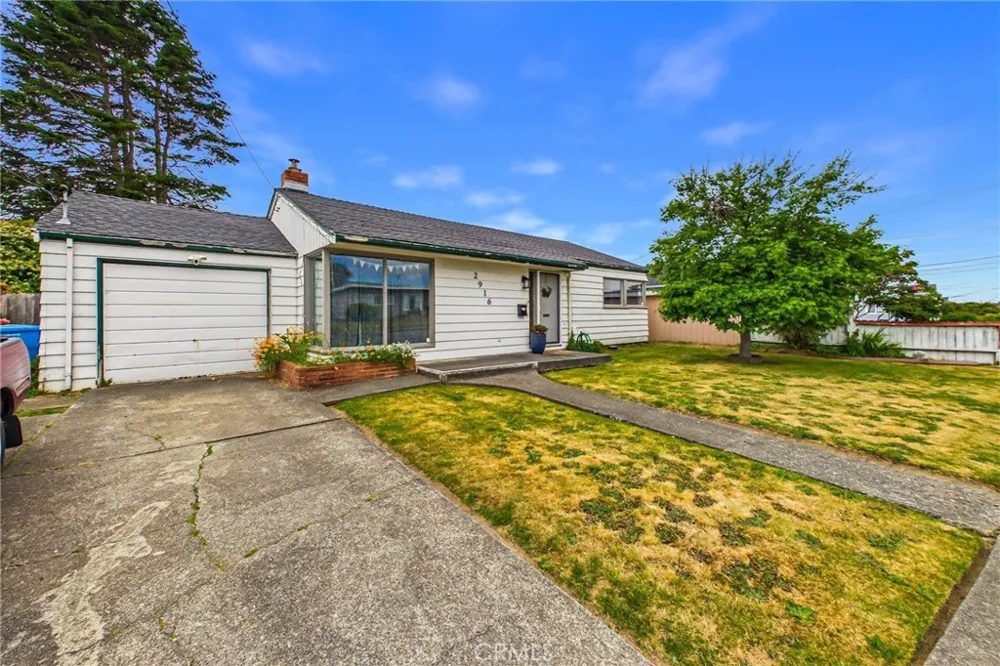 2916 Lowell Eureka, CA 95501