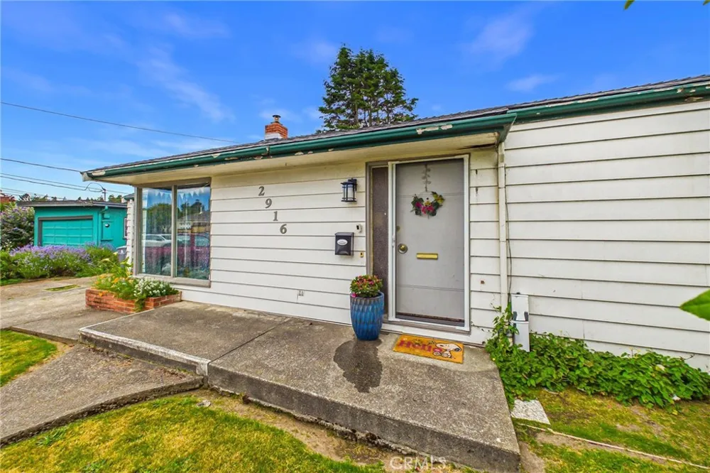 2916 Lowell Eureka, CA 95501