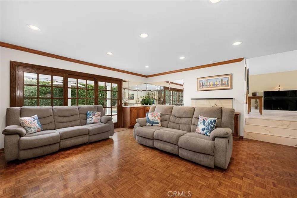 3670 Bluebell Street Seal Beach, CA 90740