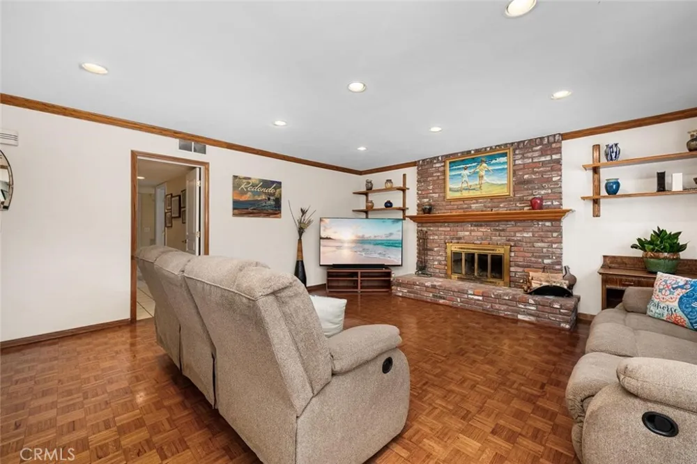 3670 Bluebell Street Seal Beach, CA 90740