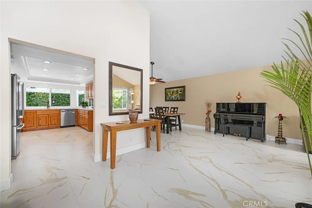 3670 Bluebell Street Seal Beach, CA 90740