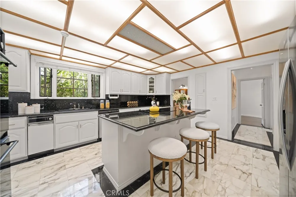 2915 Woodlawn Avenue San Marino, CA 91108