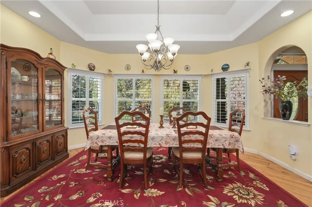 39367 Pine Ridge Road Oakhurst, CA 93644