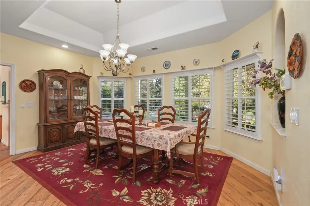 39367 Pine Ridge Road Oakhurst, CA 93644