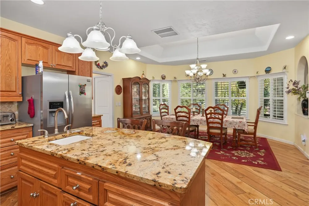 39367 Pine Ridge Road Oakhurst, CA 93644