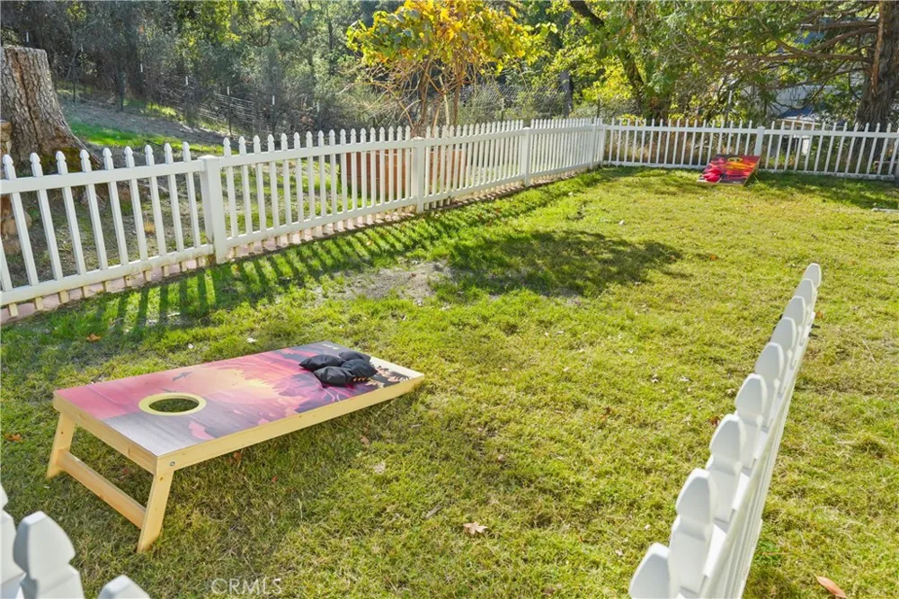 39367 Pine Ridge Road Oakhurst, CA 93644