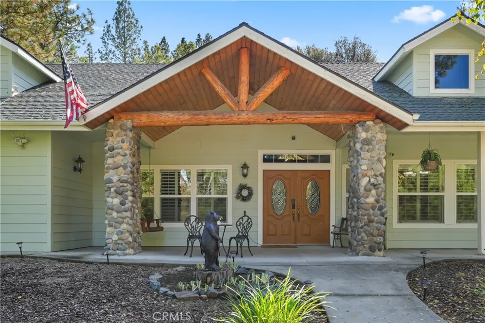 39367 Pine Ridge Road Oakhurst, CA 93644