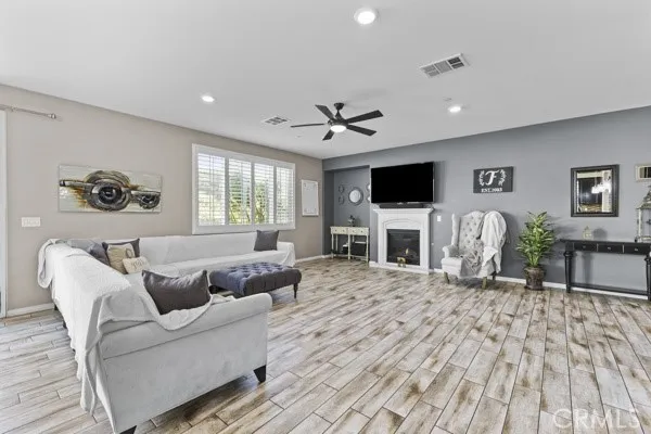 23347 Crystal Way Wildomar, CA 92595