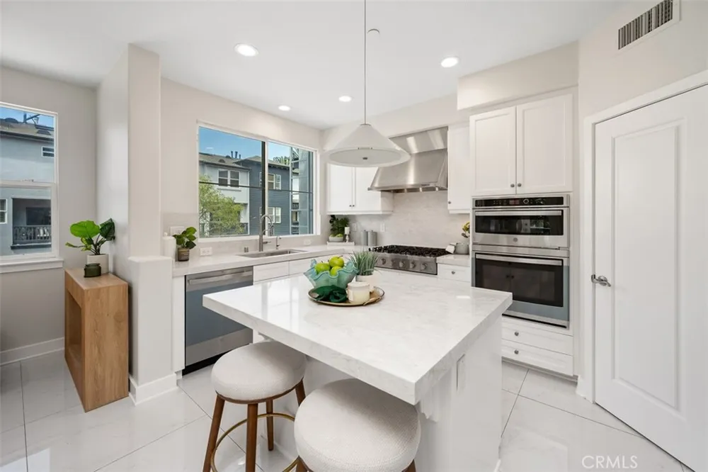 5701 Kiyot Way #13 Playa Vista, CA 90094