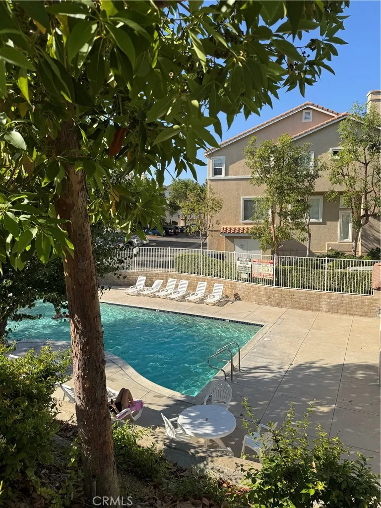 25708 Holiday Circle #B Stevenson Ranch, CA 91381