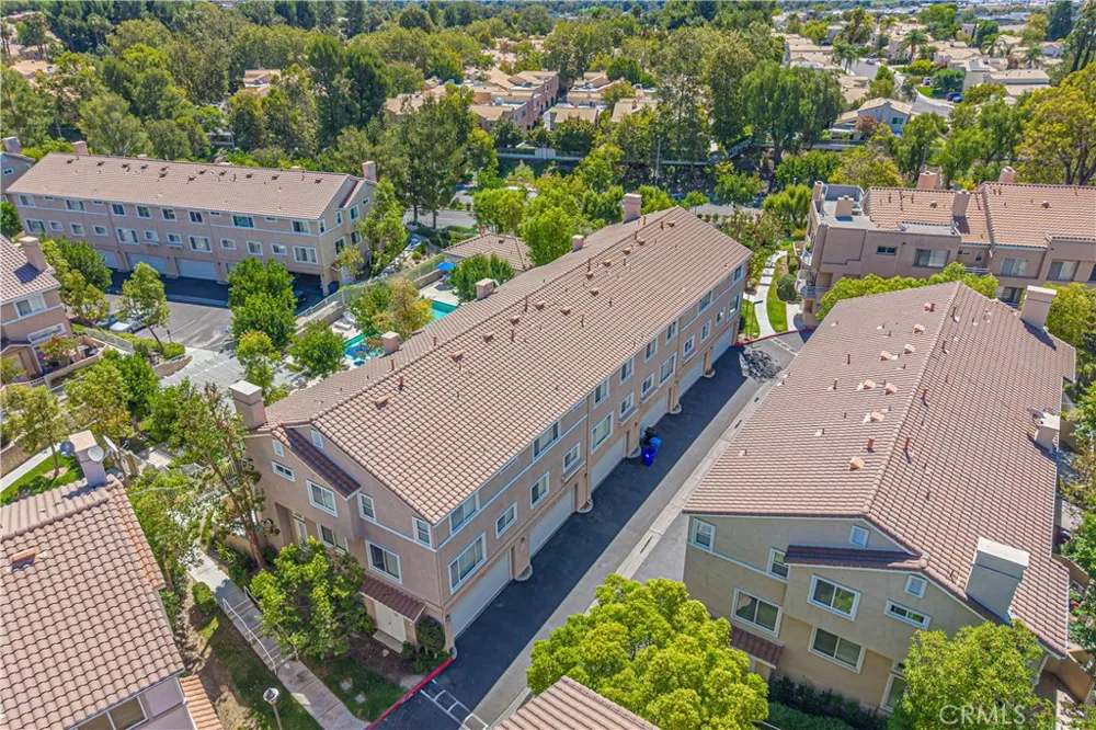 25708 Holiday Circle #B Stevenson Ranch, CA 91381