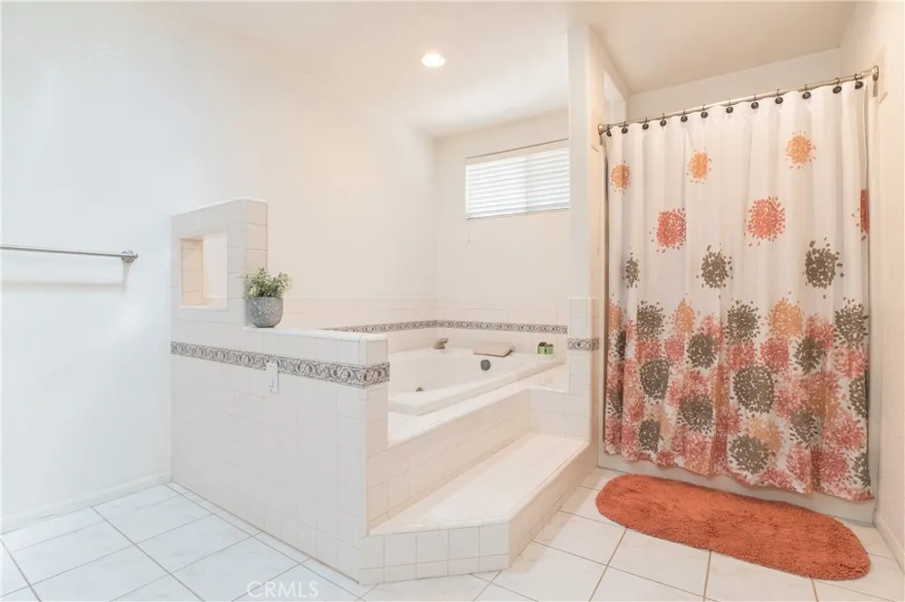 41 Merlon Pasadena, CA 91107