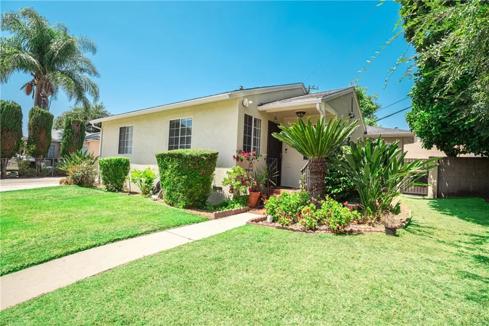 41 Merlon Pasadena, CA 91107