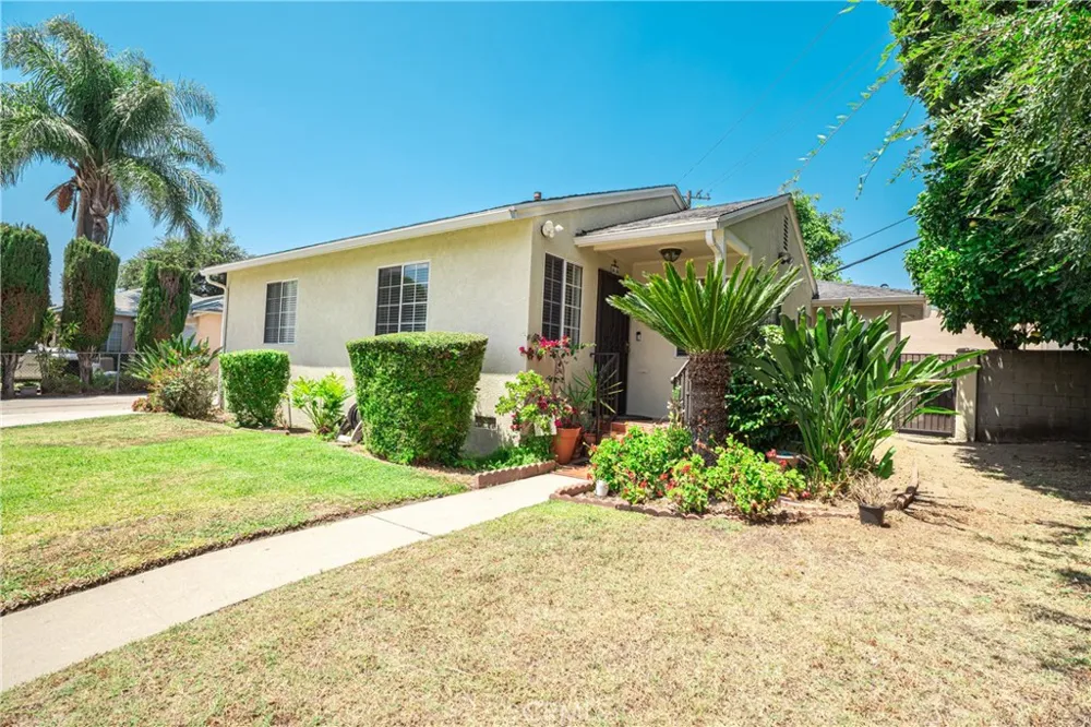41 Merlon Pasadena, CA 91107
