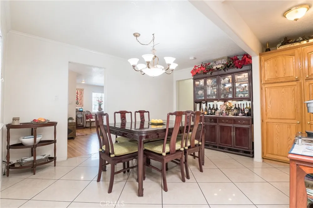 41 Merlon Pasadena, CA 91107
