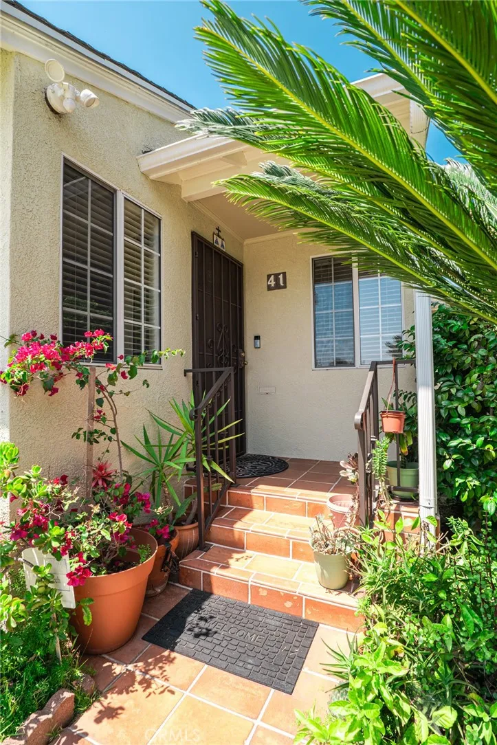 41 Merlon Pasadena, CA 91107