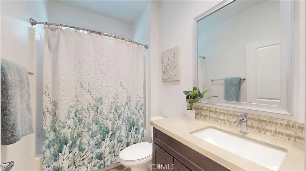 10351 Diamond Pacoima, CA 91331