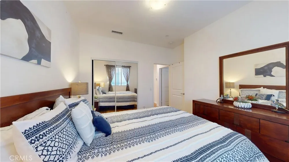 10351 Diamond Pacoima, CA 91331