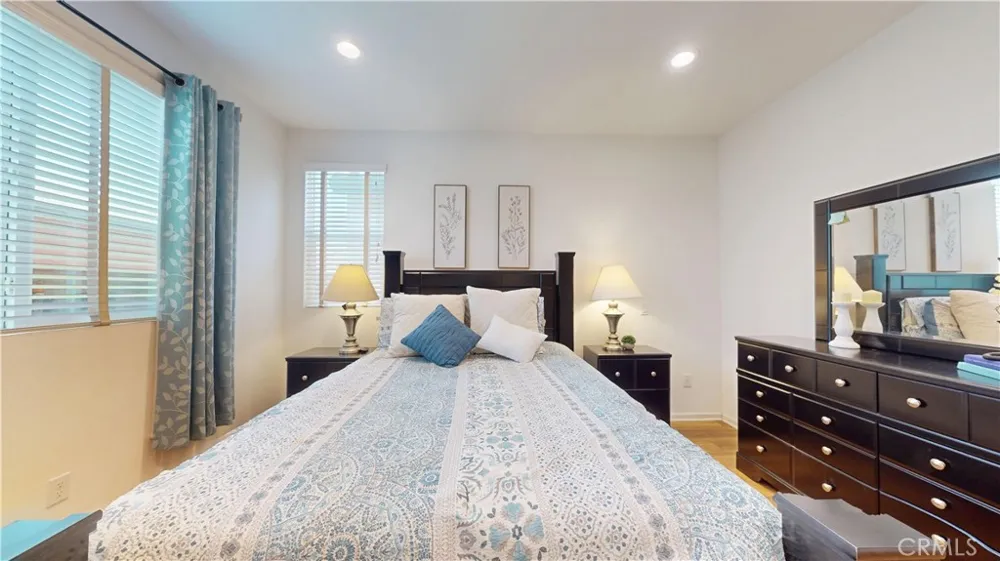10351 Diamond Pacoima, CA 91331