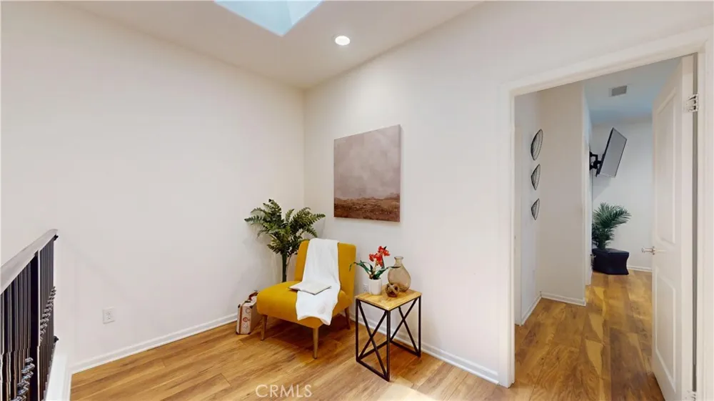 10351 Diamond Pacoima, CA 91331