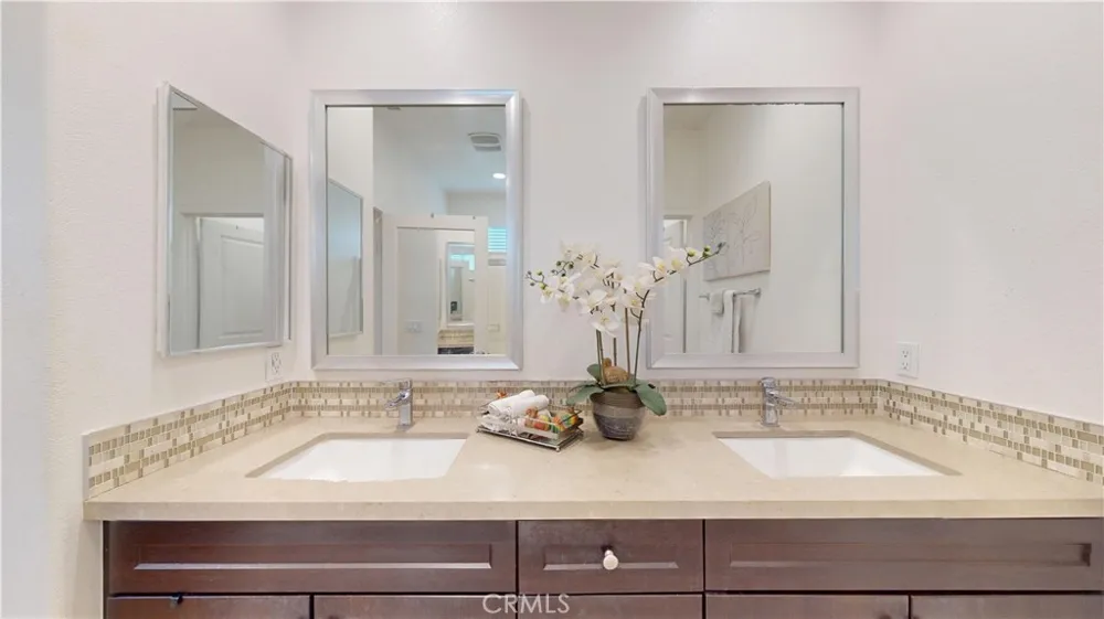 10351 Diamond Pacoima, CA 91331
