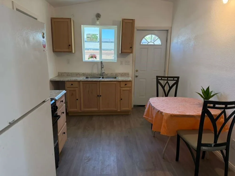 45445 Genoa Lancaster, CA 93534