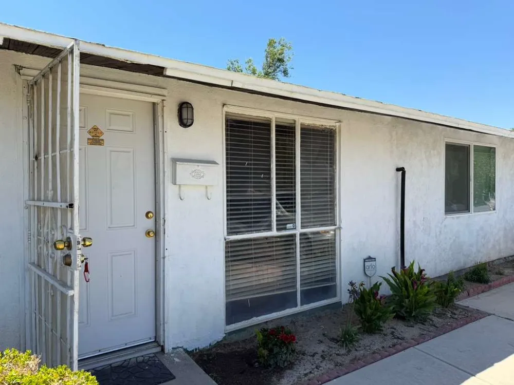 45445 Genoa Lancaster, CA 93534