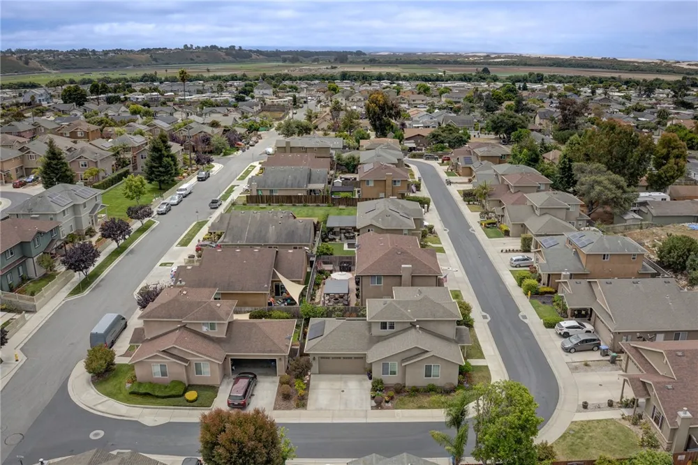 1515 Nabal Court Oceano, CA 93445