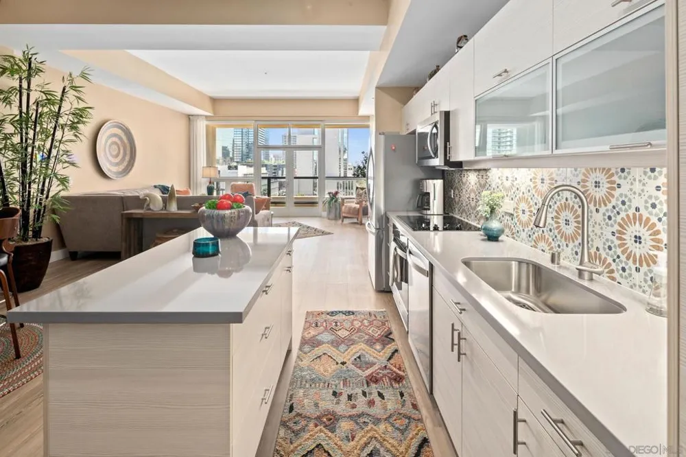 350 W Ash St #809 San Diego, CA 92101