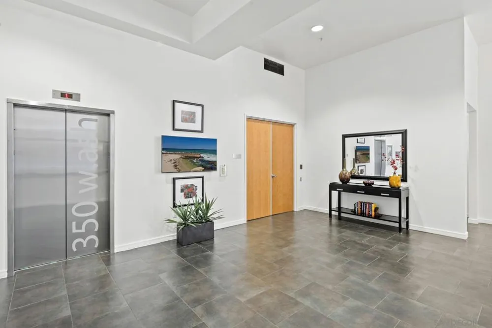 350 W Ash St #809 San Diego, CA 92101