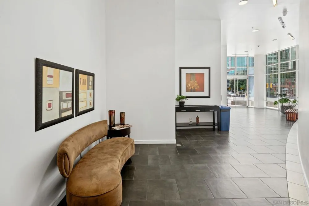 350 W Ash St #809 San Diego, CA 92101