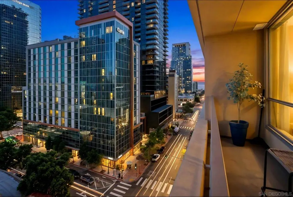 350 W Ash St #809 San Diego, CA 92101
