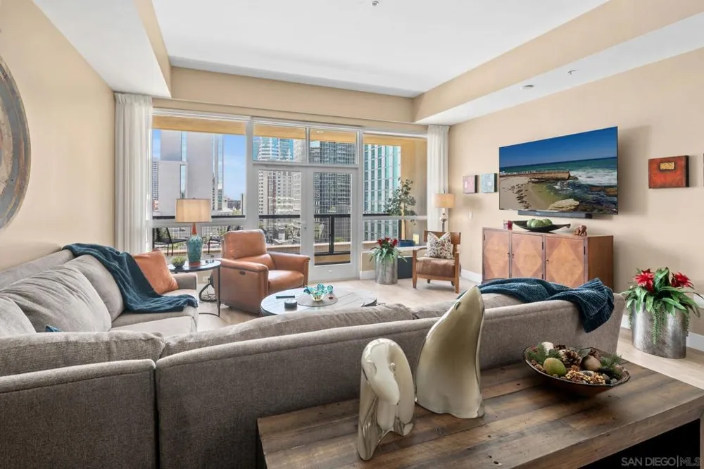 350 W Ash St #809 San Diego, CA 92101