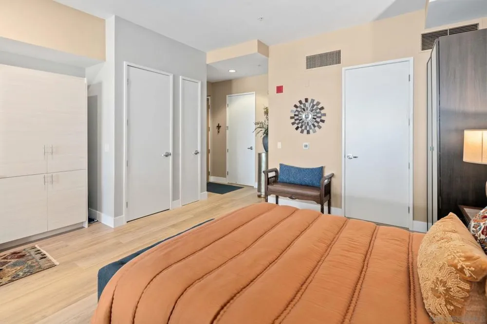 350 W Ash St #809 San Diego, CA 92101