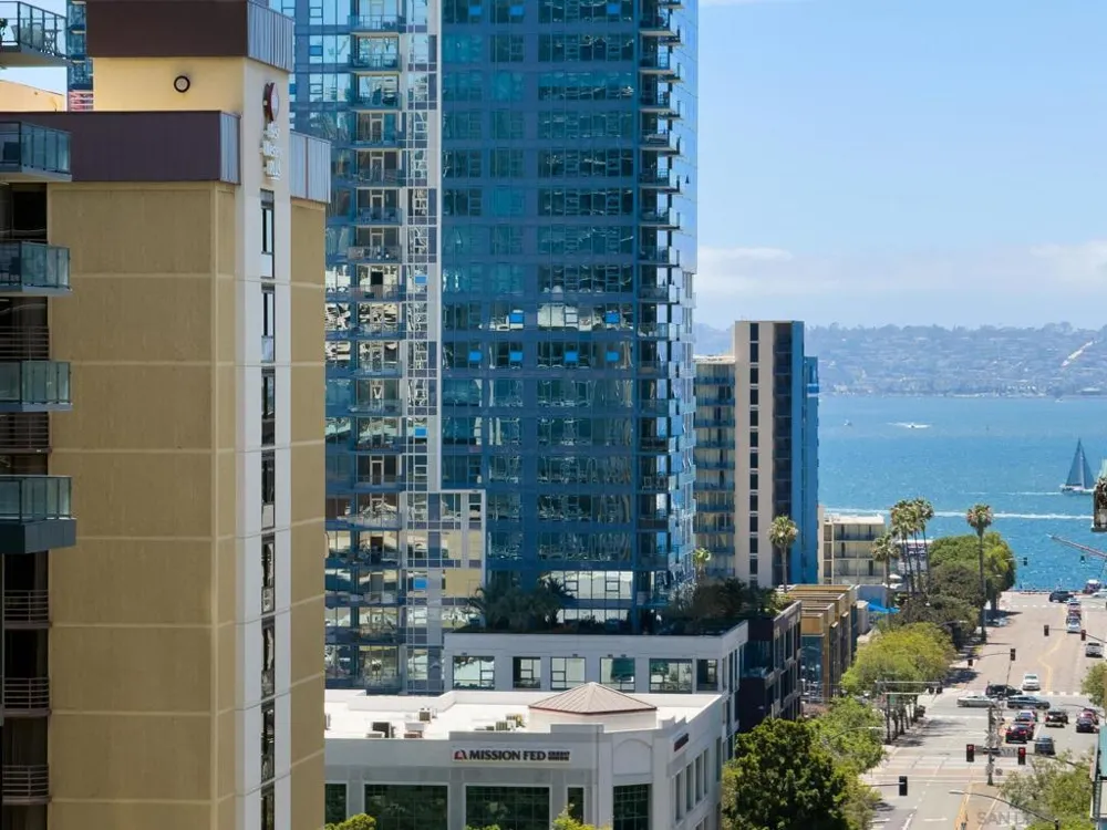 350 W Ash St #809 San Diego, CA 92101