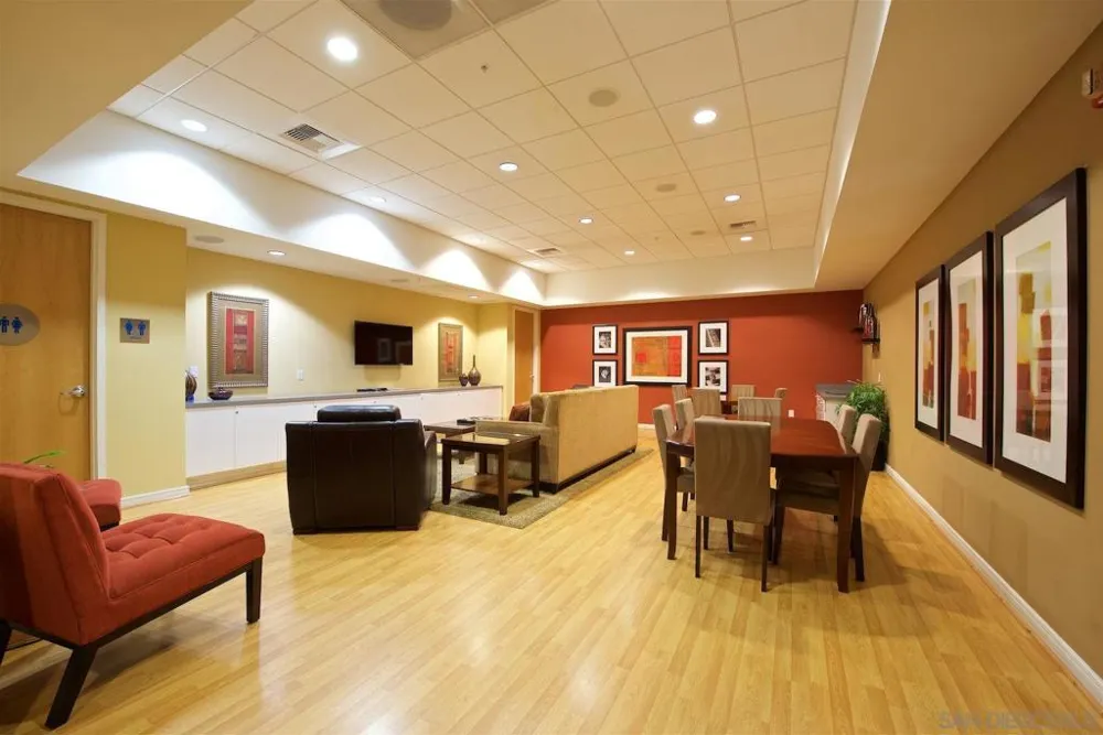 350 W Ash St #809 San Diego, CA 92101